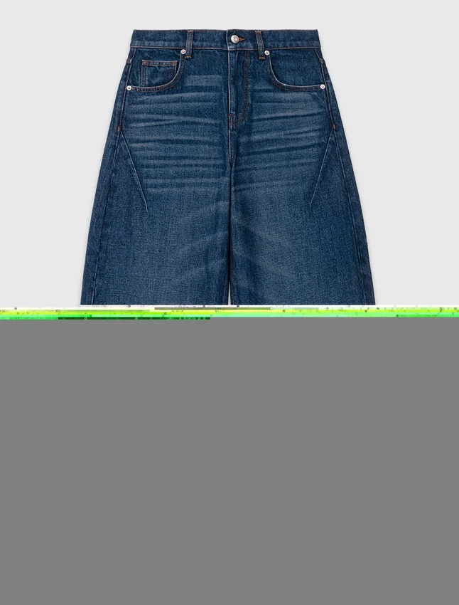 Balloon jeans with martingale Balloon jeans with martingale