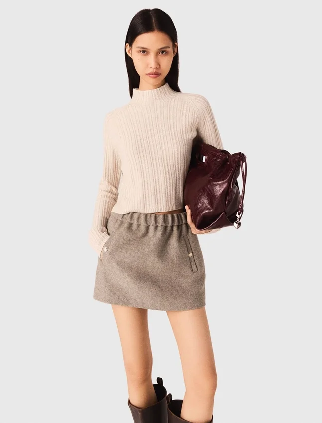 Cable-knit crop sweater Cable-knit crop sweater