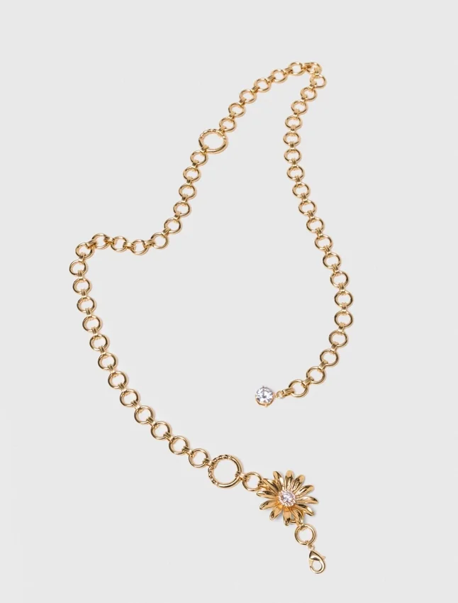 Chain belt with flowers Chain belt with flowers