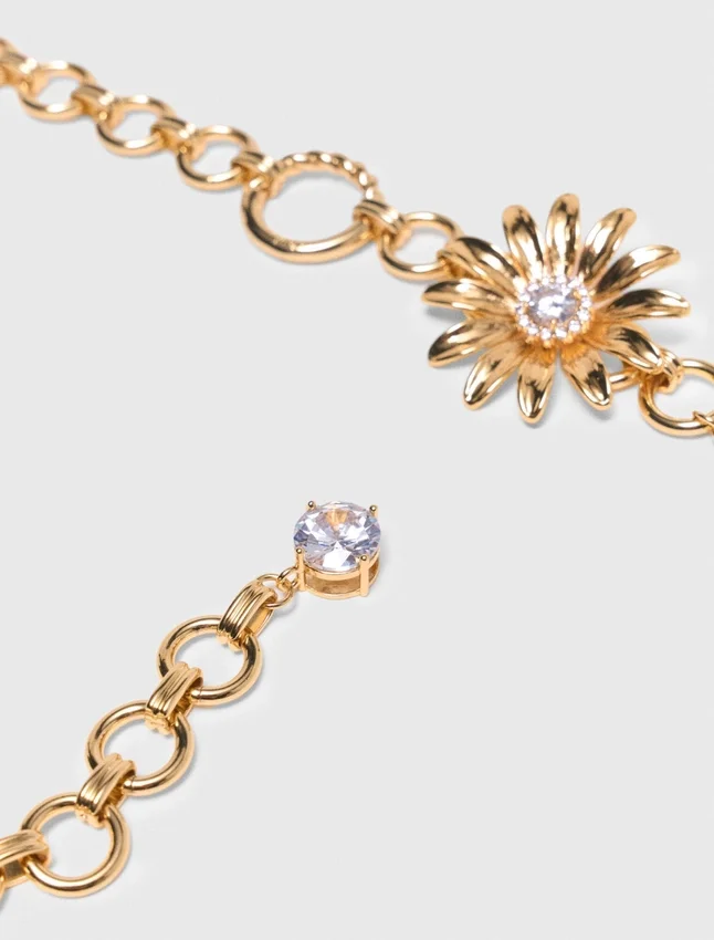 Chain belt with flowers Chain belt with flowers