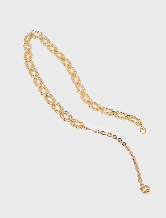 Chain belt with new link Chain belt with new link