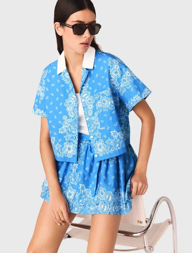 Contrast collar printed shirt Contrast collar printed shirt