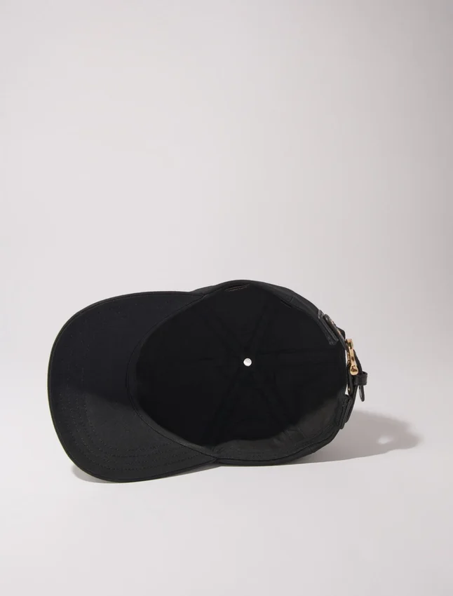 Cotton hat with gold-tone buckle Cotton hat with gold-tone buckle
