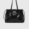 Crackled leather M Tote bag