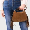 Cropped embroidered shirt