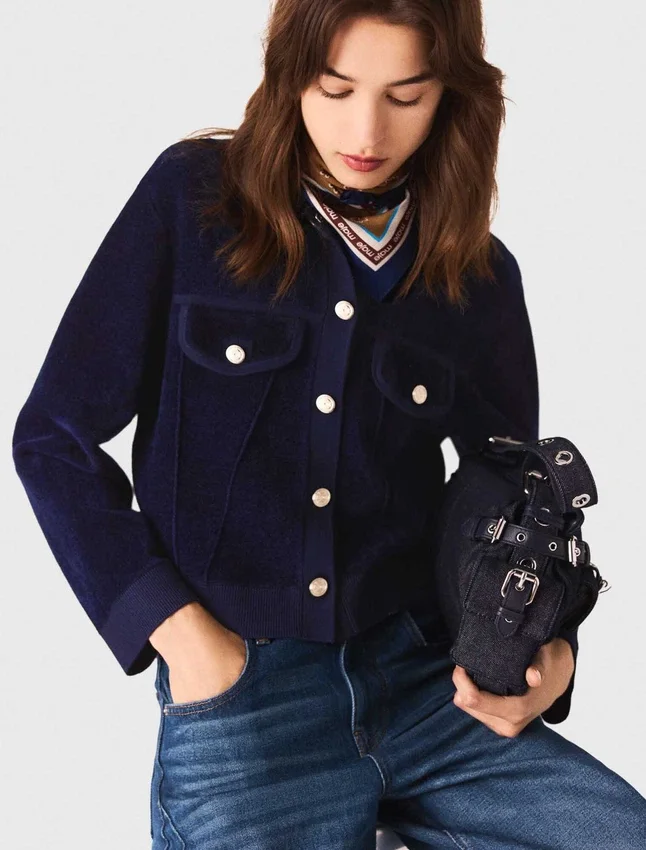 Cropped velvet jacket Cropped velvet jacket