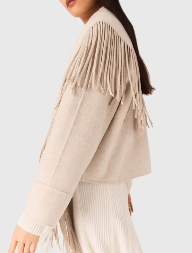 Cropped wool coat with removable scarf Cropped wool coat with removable scarf