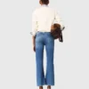 Denim jeans with pockets