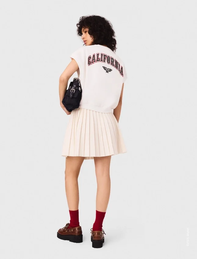 Embroidered fleece cropped sweatshirt Embroidered fleece cropped sweatshirt