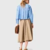 Embroidered shirt with pleated back
