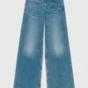 Flared jeans with chain