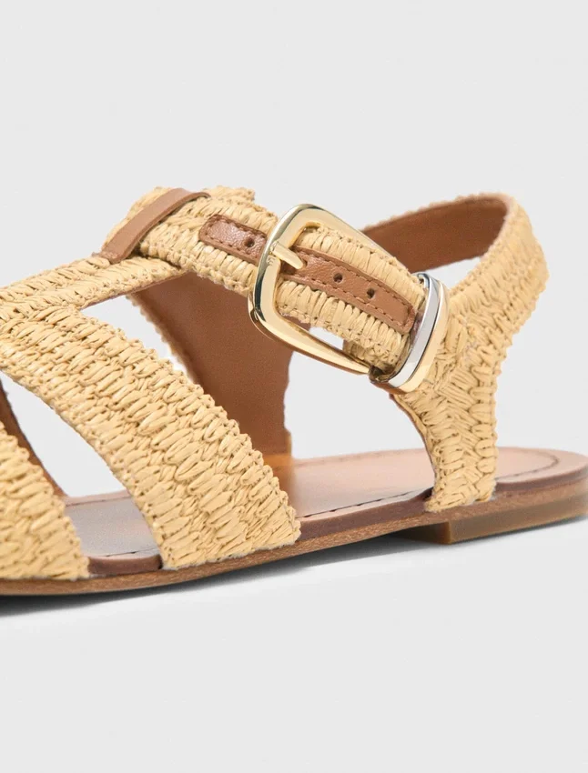 Flat strap sandals Flat strap sandals