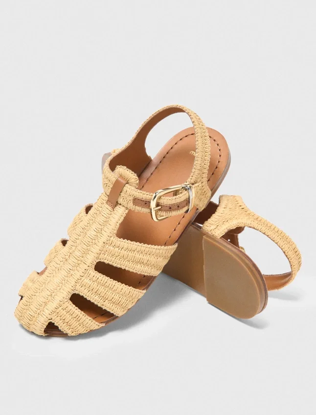 Flat strap sandals Flat strap sandals