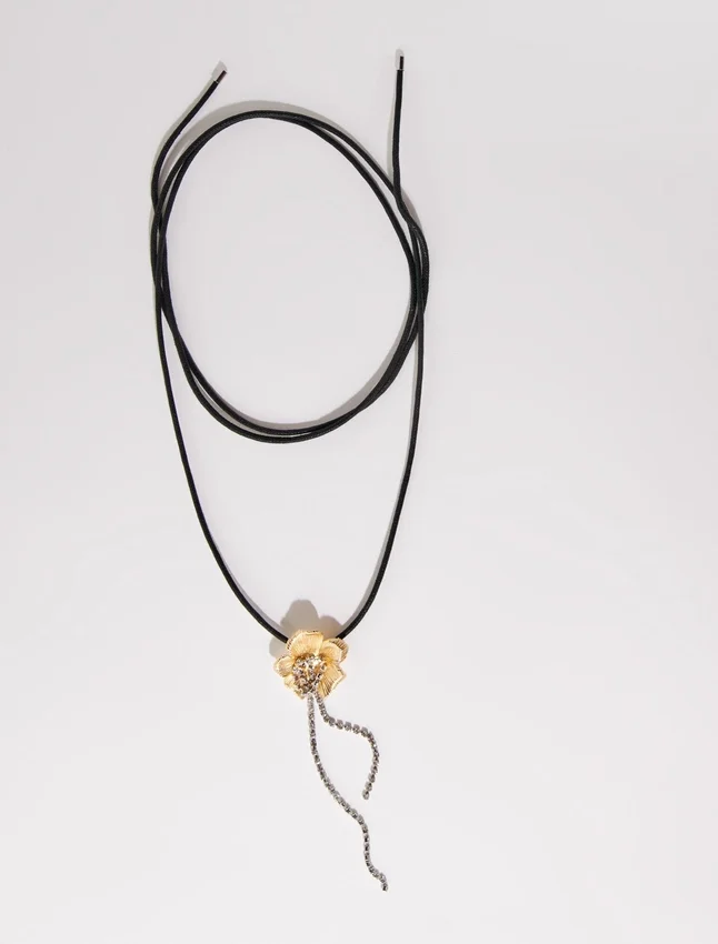 Flower necklace Flower necklace
