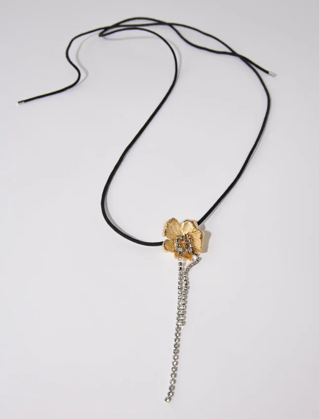 Flower necklace Flower necklace