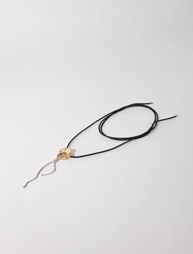Flower necklace Flower necklace
