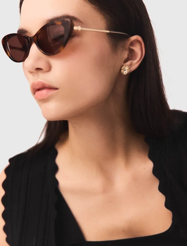 Flower stud earrings Flower stud earrings