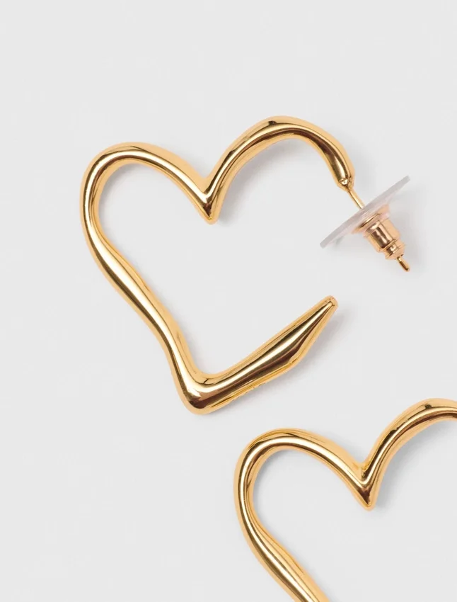 Gold-plated heart hoop earrings Gold-plated heart hoop earrings