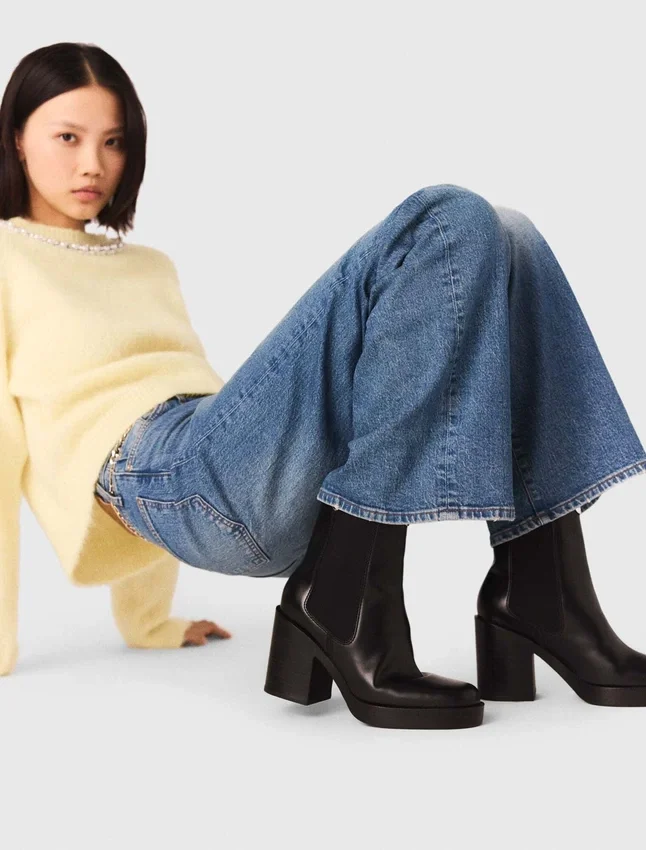 Heeled leather chelsea boot Heeled leather chelsea boot