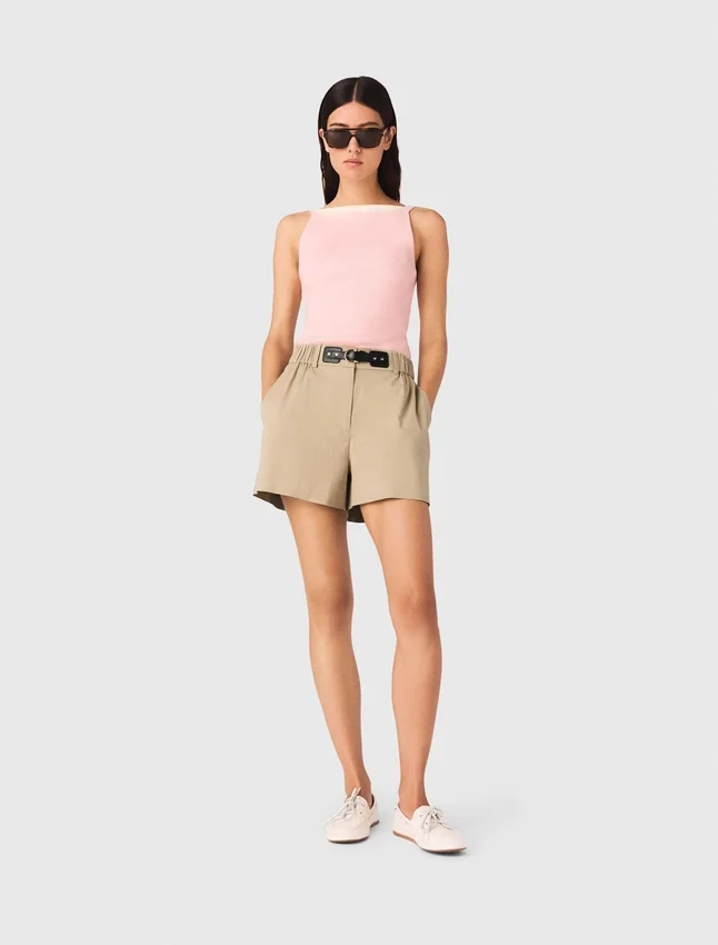 High straight-neck top High straight-neck top