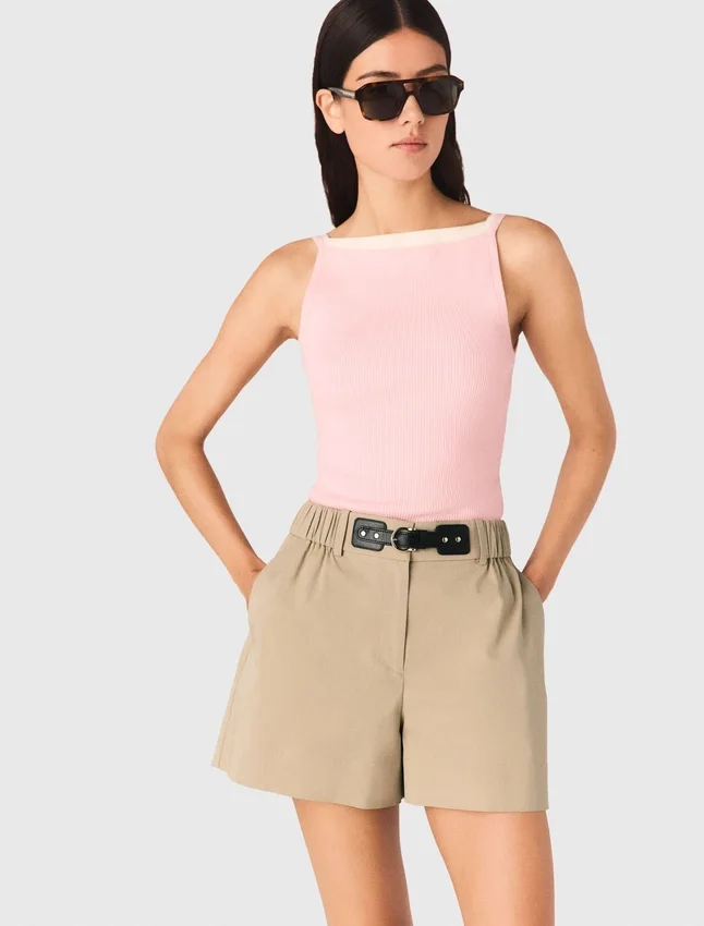 High straight-neck top High straight-neck top