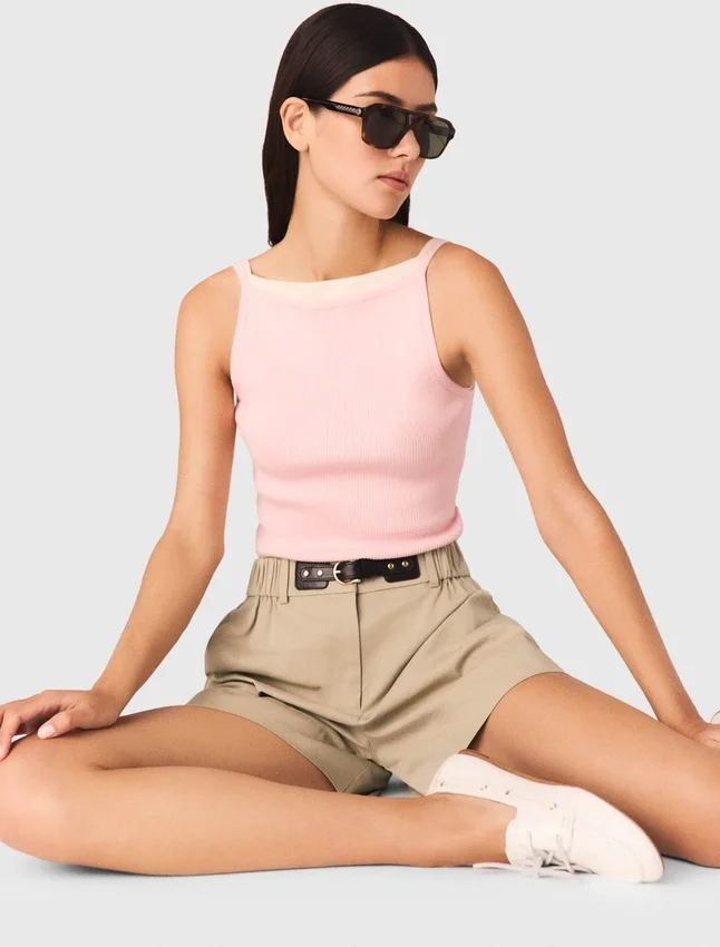 High straight-neck top High straight-neck top