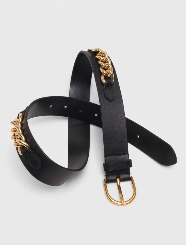 Leather belt with chain details Leather belt with chain details