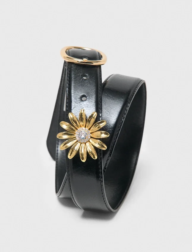 Leather belt with removable jewel Leather belt with removable jewel