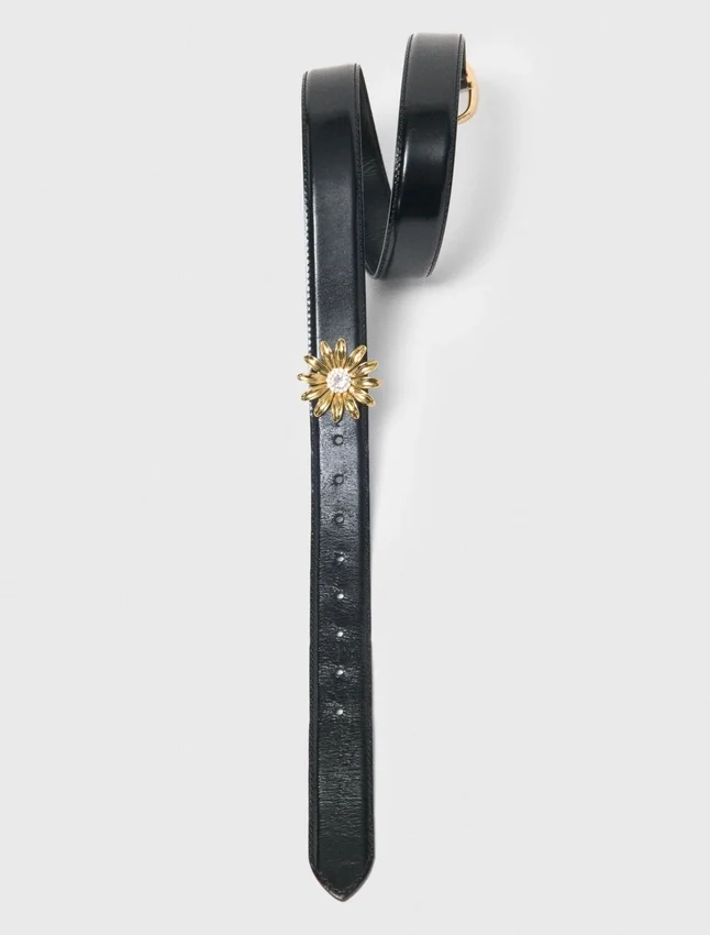 Leather belt with removable jewel Leather belt with removable jewel