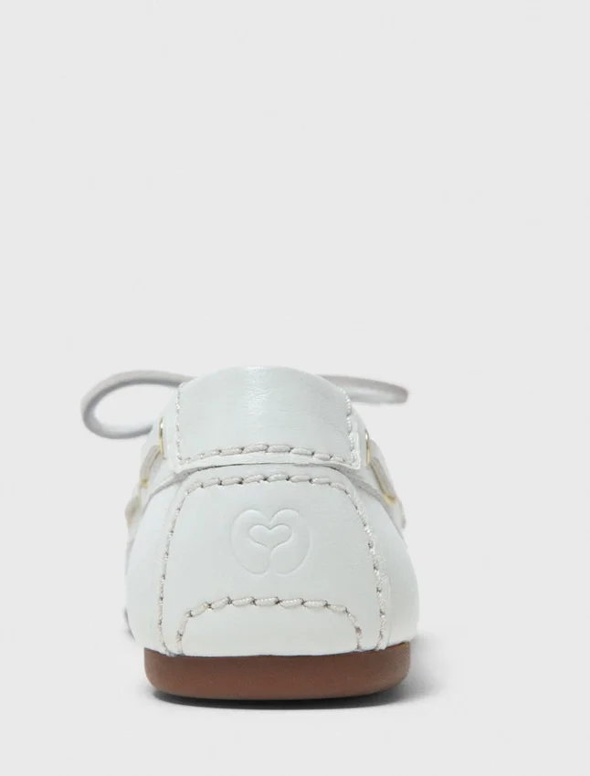 Leather boat shoes Leather boat shoes