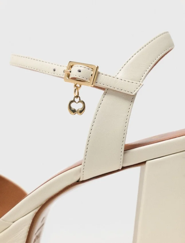 Leather platform sandals Leather platform sandals