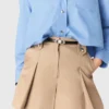 Pleated cotton shorts