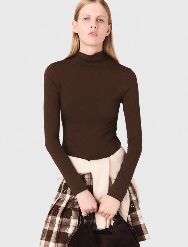 Roll neck T-shirt Roll neck T-shirt