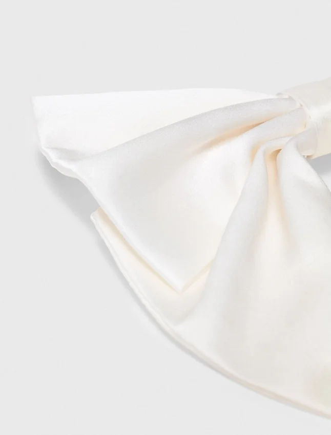 Satin-effect bow barrette Satin-effect bow barrette