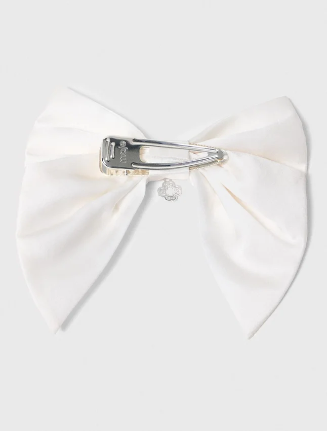 Satin-effect bow barrette Satin-effect bow barrette