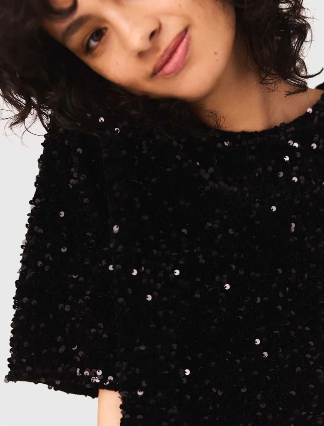 Sequinned velvet top Sequinned velvet top