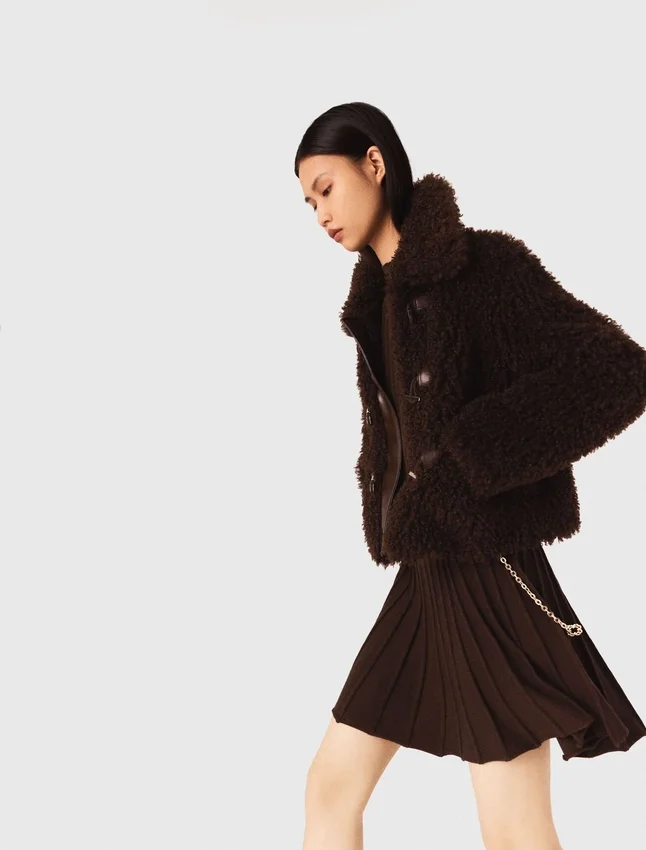 Short curly coat Short curly coat