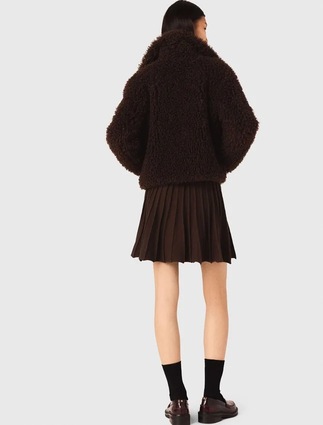 Short curly coat Short curly coat