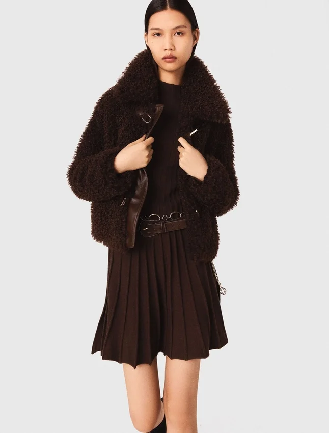 Short curly coat Short curly coat