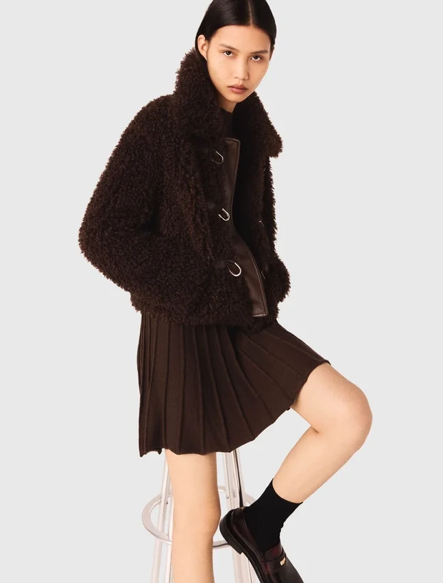 Short curly coat Short curly coat
