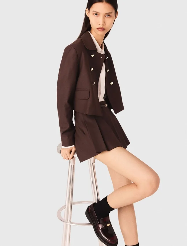 Short double-breasted jacket Short double-breasted jacket