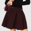 Short pleated skirt