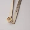 Slim belt with Clover buckle