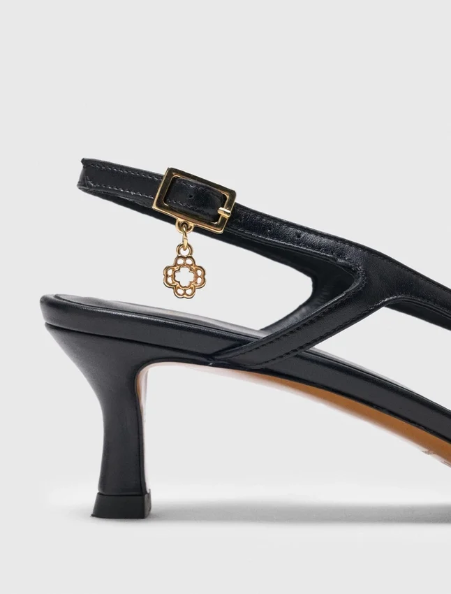 Smooth leather slingback pumps Smooth leather slingback pumps