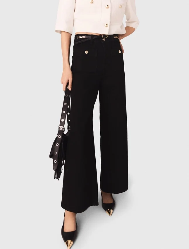 Straight-leg jeans with patch pockets Straight-leg jeans with patch pockets