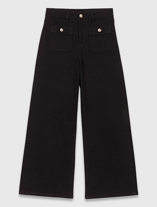 Straight-leg jeans with patch pockets Straight-leg jeans with patch pockets