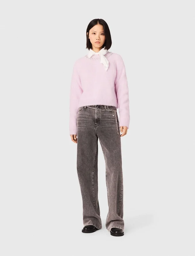 Sweater with jewelry collar Sweater with jewelry collar