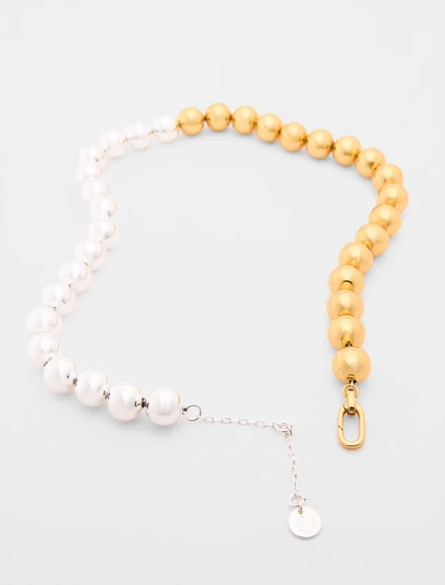 Two-tone pearl necklace Two-tone pearl necklace