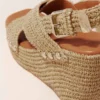 Wedge sandals with raffia effect