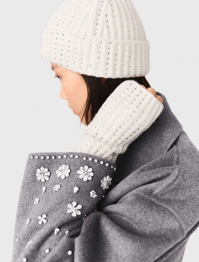 Wool and rhinestone mittens Wool and rhinestone mittens